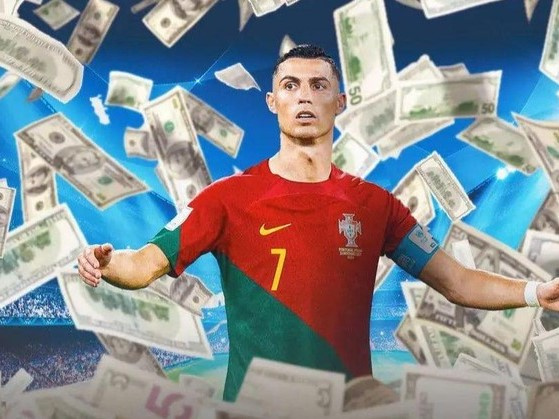 Nóng: Ronaldo đồng ý khoác áo CLB Saudi Arabia, nhận mức lương cao nhất lịch sử bóng đá