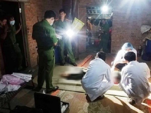 Níu kéo hôn nhân bất thành, chồng đâm chết vợ rồi tự sát