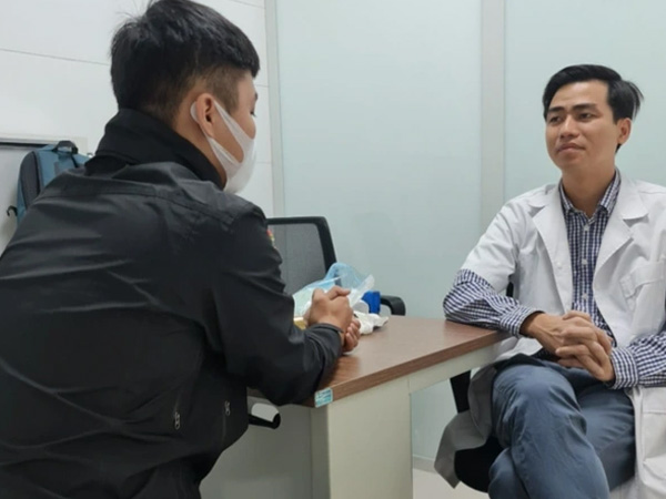 Biến chứng quai bị năm 17 tuổi khiến nam thanh niên Hà Nội teo tinh hoàn, không có tinh trùng