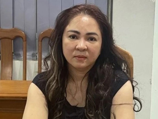 Khởi tố 3 bị can giúp sức cho bà Nguyễn Phương Hằng livestream xúc phạm nghệ sĩ