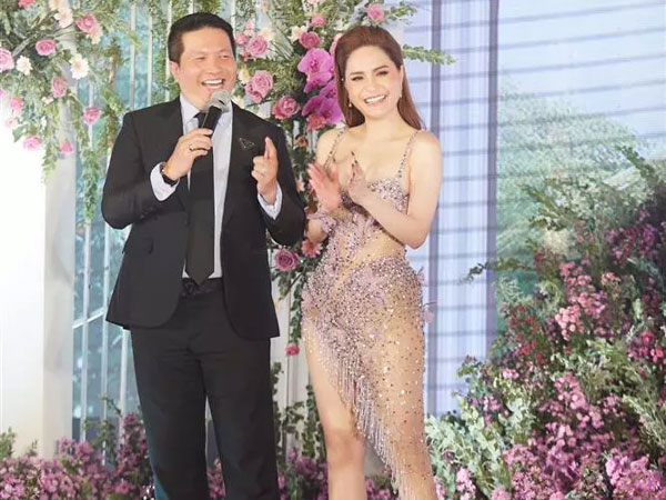 Đoàn Di Băng mặc váy 'hở hiểm hóc' sau 'n' lần bị dìm nhan sắc