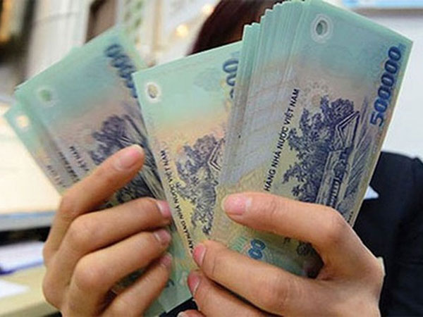 Bán tài sản, giám đốc lo lương thưởng Tết cho nhân viên