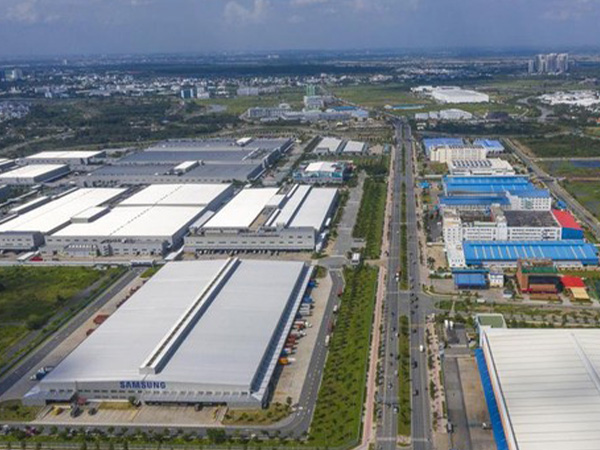Ngân hàng rào rào đấu giá bất động sản, ô tô để thu hồi nợ
