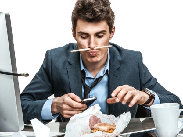 Kiện công ty vì được trả lương hơn 3 tỷ đồng/năm mà không phải làm gì