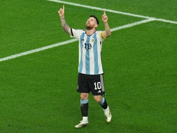 Giúp Argentina vào tứ kết World Cup 2022, Messi lập nên vô số kỷ lục