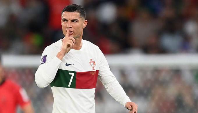 Cựu sao Chelsea mạnh dạn đoán Thụy Sỹ sẽ loại Bồ Đào Nha vì Ronaldo