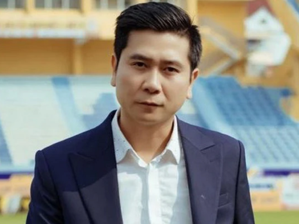 Hồ Hoài Anh xin nghỉ việc không lương sau ồn ào