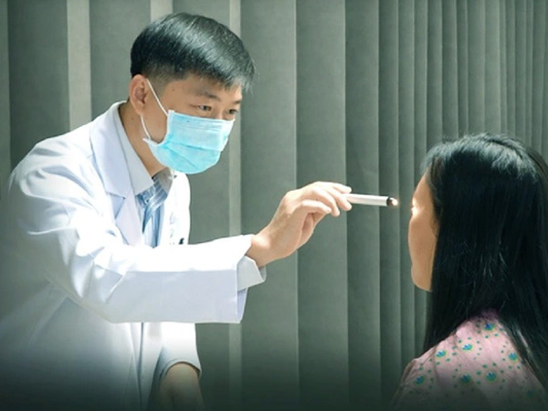 Căn bệnh khiến người phụ nữ bị co giật nửa mặt, mất ngủ suốt 4 năm