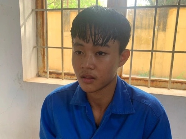 Hai anh em ruột bị đâm hơn 20 nhát dao ở hội chợ
