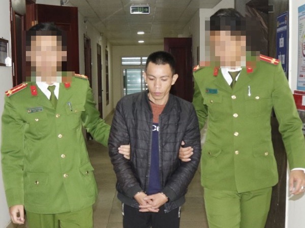 Bắt đối tượng vận chuyển 8 bánh heroin từ Lào về Nghệ An