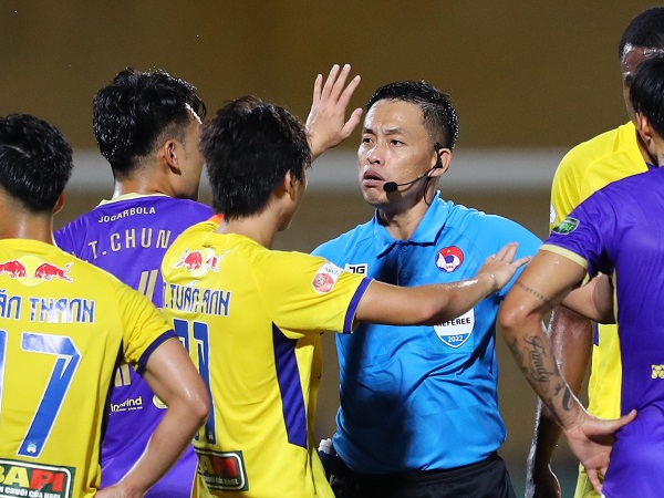 Trọng tài Việt Nam duy nhất bắt chính tại AFF Cup 2022