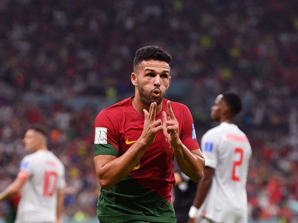 Ronaldo 'tịt ngòi', Bồ Đào Nha vẫn đè bẹp Thụy Sỹ để hẹn Morocco ở tứ kết