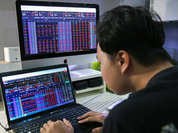 Khối ngoại liên tục mua ròng
