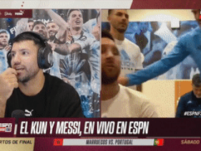 Messi bị 'vệ sĩ' cưỡng hôn trên sóng livestream của bạn thân Aguero