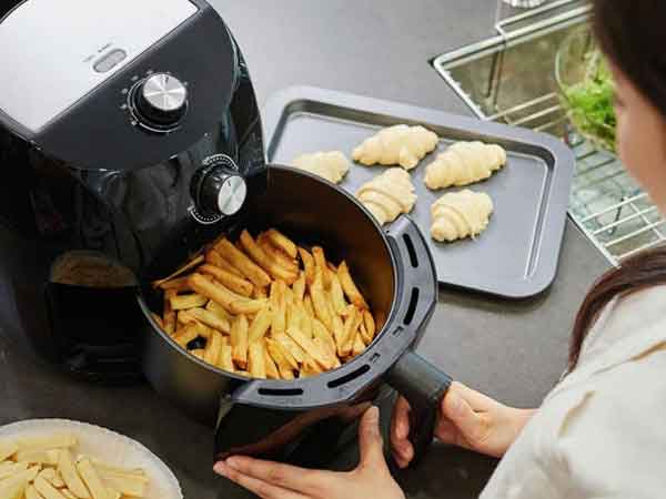 Thức ăn nấu bằng nồi chiên không dầu có tốt không?