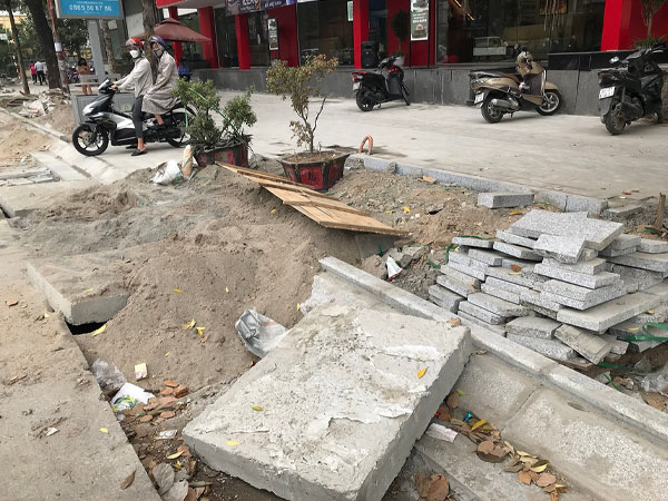 6 năm thay đá tự nhiên ở 255 tuyến hè phố, Hà Nội đã chi bao tiền?