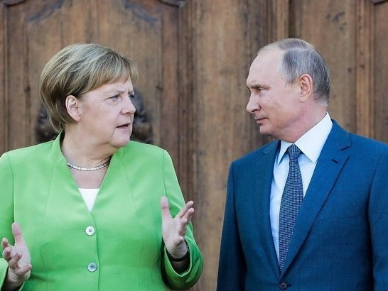 Tổng thống Nga Putin sốc trước phát biểu của bà Angela Merkel