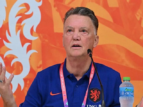 Van Gaal ngậm ngùi chia tay ĐT Hà Lan sau trận thua Argentina