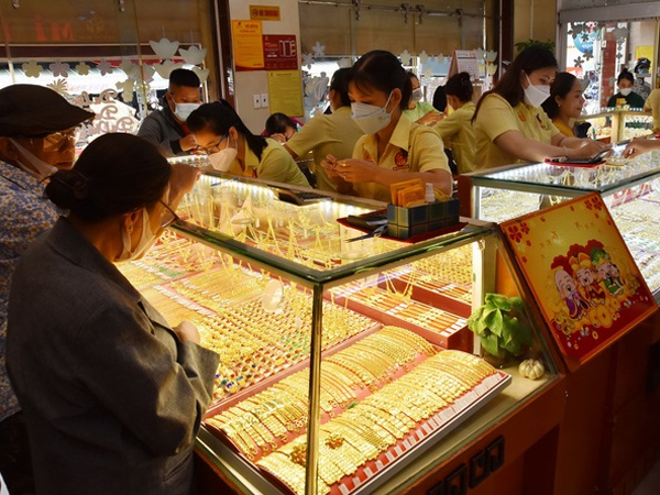 Giá vàng hôm nay 10-12: USD kéo dài đà giảm giá, vàng tiếp tục tăng
