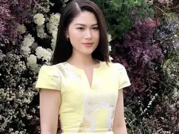 Ngọc Thanh Tâm tự kéo ngắn đôi chân vì chọn sai giày đi sự kiện