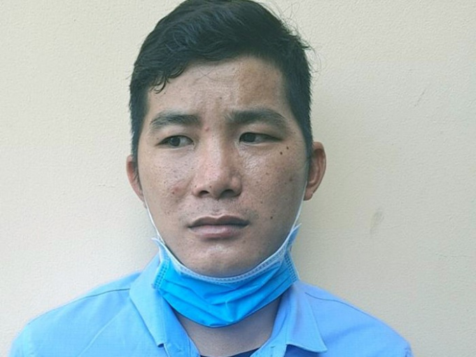 Thanh niên say rượu lái xe tông thẳng vào cảnh sát giao thông