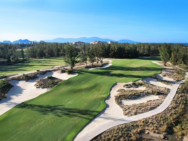HĐND tỉnh Quảng Nam nói về vụ khách chơi golf đánh nữ nhân viên phục vụ