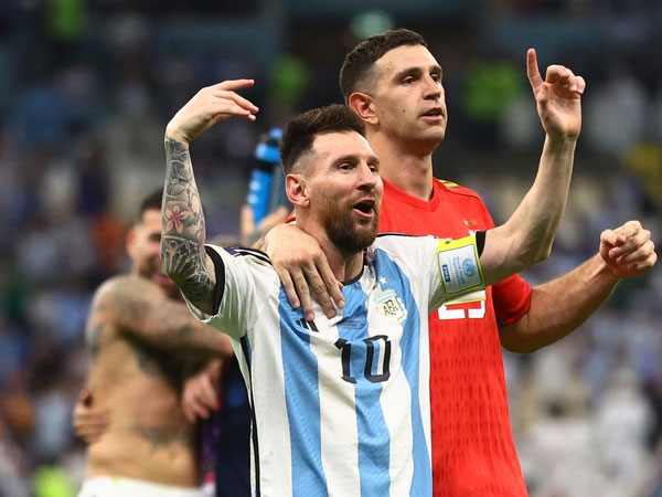 Argentina thoát án điều tra FIFA, Messi ung dung chờ đá bán kết