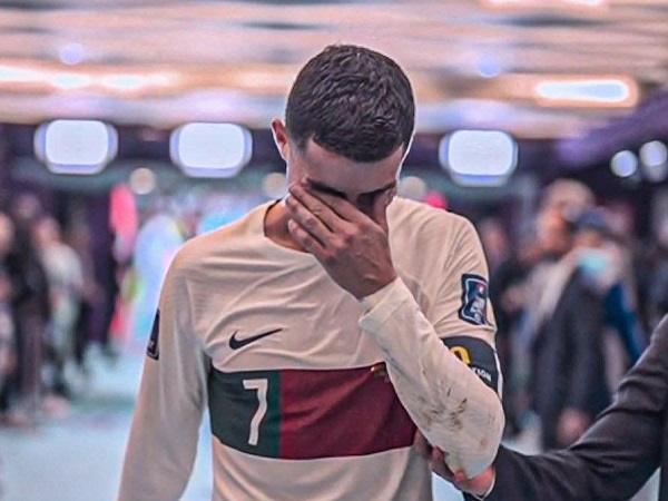 Ronaldo bật khóc khi Bồ Đào Nha bị loại khỏi World Cup 2022