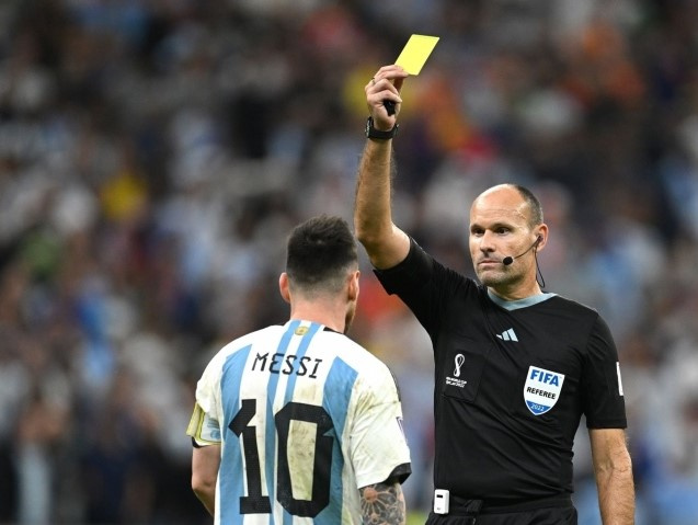 Trọng tài bị Messi chỉ trích chia tay World Cup 2022