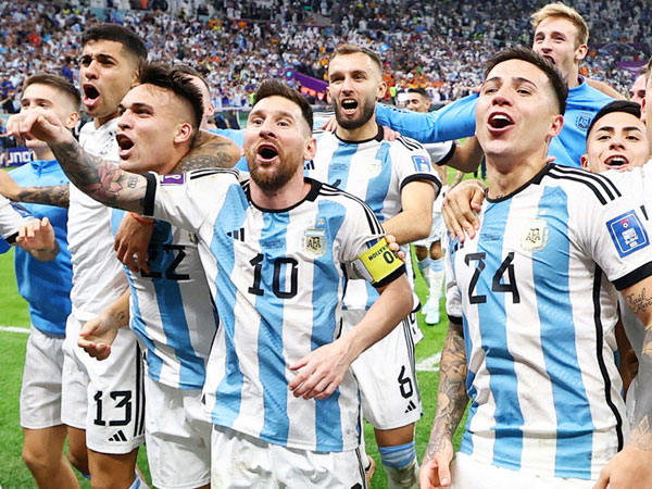 Lộ đội hình ra sân Argentina đấu Croatia