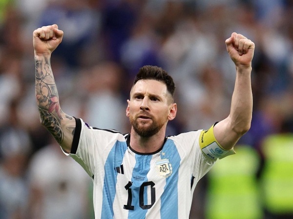 Ronaldo: 'Tôi sẽ rất vui nếu Messi vô địch World Cup'