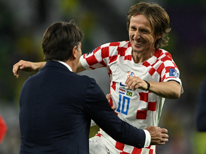 Luka Modric: Huyền thoại từ bom đạn