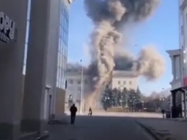 Kiev tố Nga pháo kích Kherson, UNICEF cảnh báo nguy cơ với trẻ em Ukraine