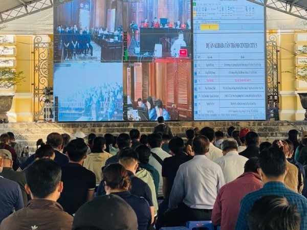 Bị hại vụ Alibaba muốn đòi bằng được đất