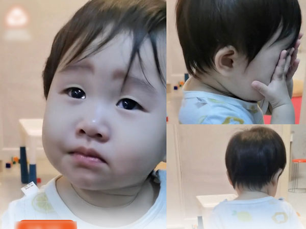 Bị trêu lớn tướng còn bú mẹ, em bé 17 tháng tuổi quyết tâm tự cai sữa, thèm lắm cũng chỉ len lén nhìn mẹ rồi rơm rớm nước mắt quay đi