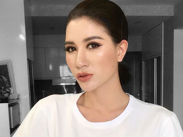 Trang Khàn bất ngờ livestream nhắc về cố ca sĩ Phi Nhung, hé lộ nhiều chi tiết liên quan Hồ Văn Cường