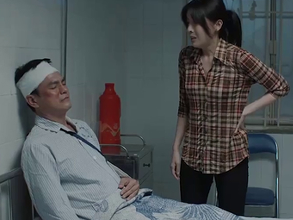 Mẹ rơm tập 26: Mô vui mừng khi biết Khoản chưa chết