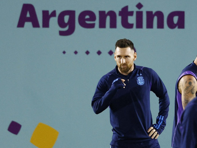 Thực hư việc Messi bỏ lỡ buổi tập vì chấn thương