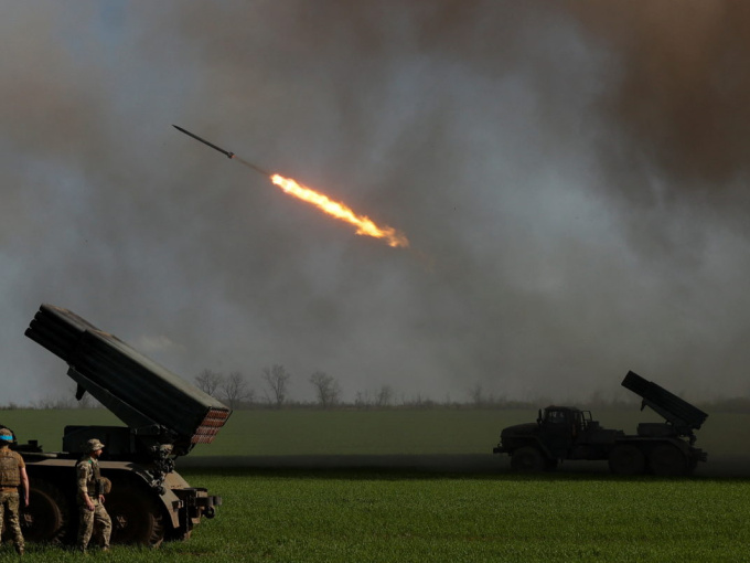 Sau tên lửa Patriot, Mỹ đặt lên bàn cân loại thiết bị giúp Ukraine tấn công với độ chính xác cao