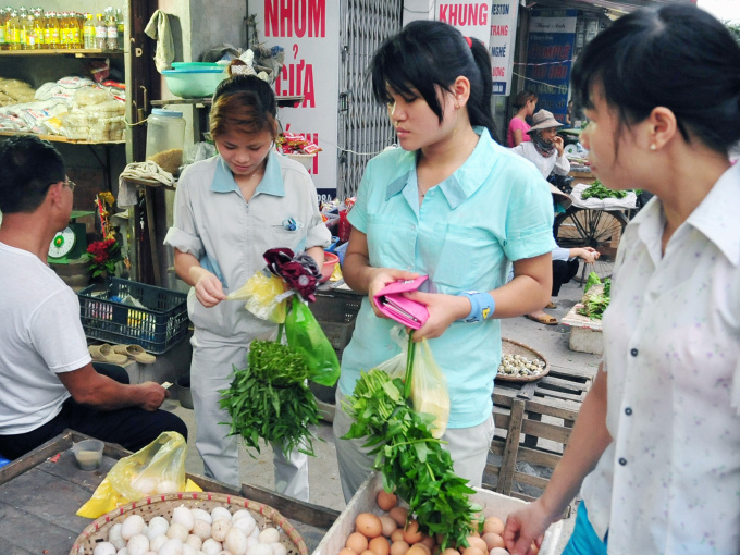 Thủ tướng yêu cầu thanh toán đủ tiền lương, thưởng Tết cho người lao động