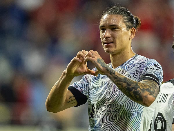 Nunez ghi cú đúp trong 6 phút giúp Liverpool vùi dập Milan