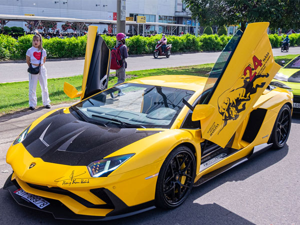 Siêu xe Lamborghini vừa bị triệu hồi của Hoàng Kim Khánh có gì đặc biệt?
