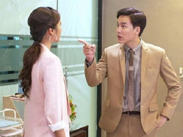 Cách ứng xử của chồng cũ ở quán cà phê khiến tôi tức sôi ruột gan