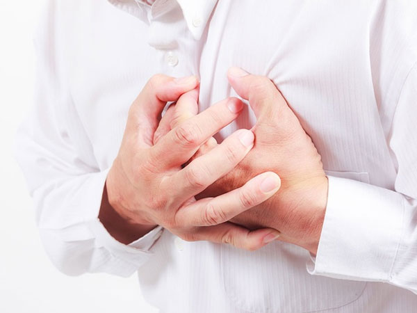 Phát hiện mắc bệnh hiếm sau khi thường xuyên đau ngực