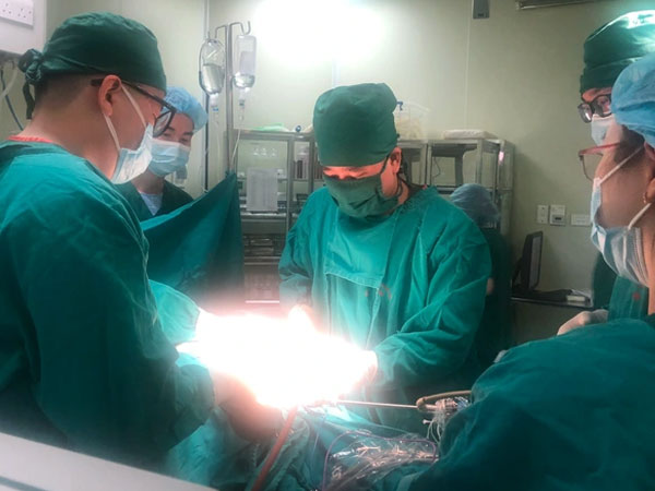 Nghiện thuốc lá, người đàn ông Hà Nội 'mọc kén' trong phổi