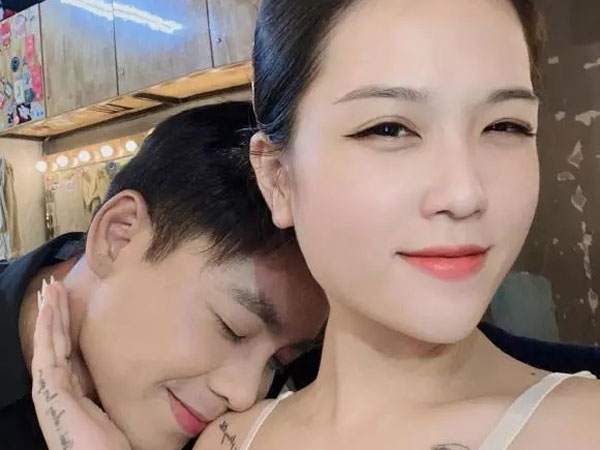 Chồng bị chê ngoại hình, vợ diễn viên Anh Tú ra mặt đáp căng