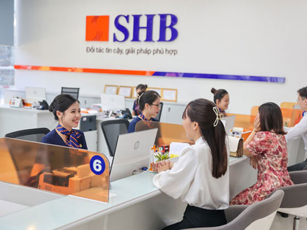 Vốn tín dụng bắt đầu 'chảy'