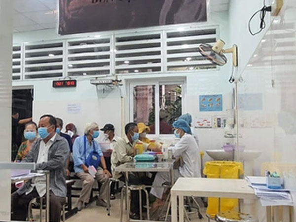 Viện Tim TP.HCM nói gì khi bị phản ánh 9 tháng chưa trả lương nhân viên?