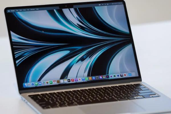 Apple lắp ráp MacBook tại Việt Nam từ giữa năm sau