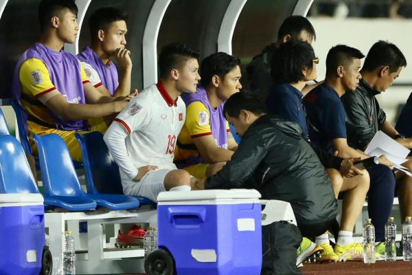 Quang Hải báo tin vui, không lỡ đấu Malaysia